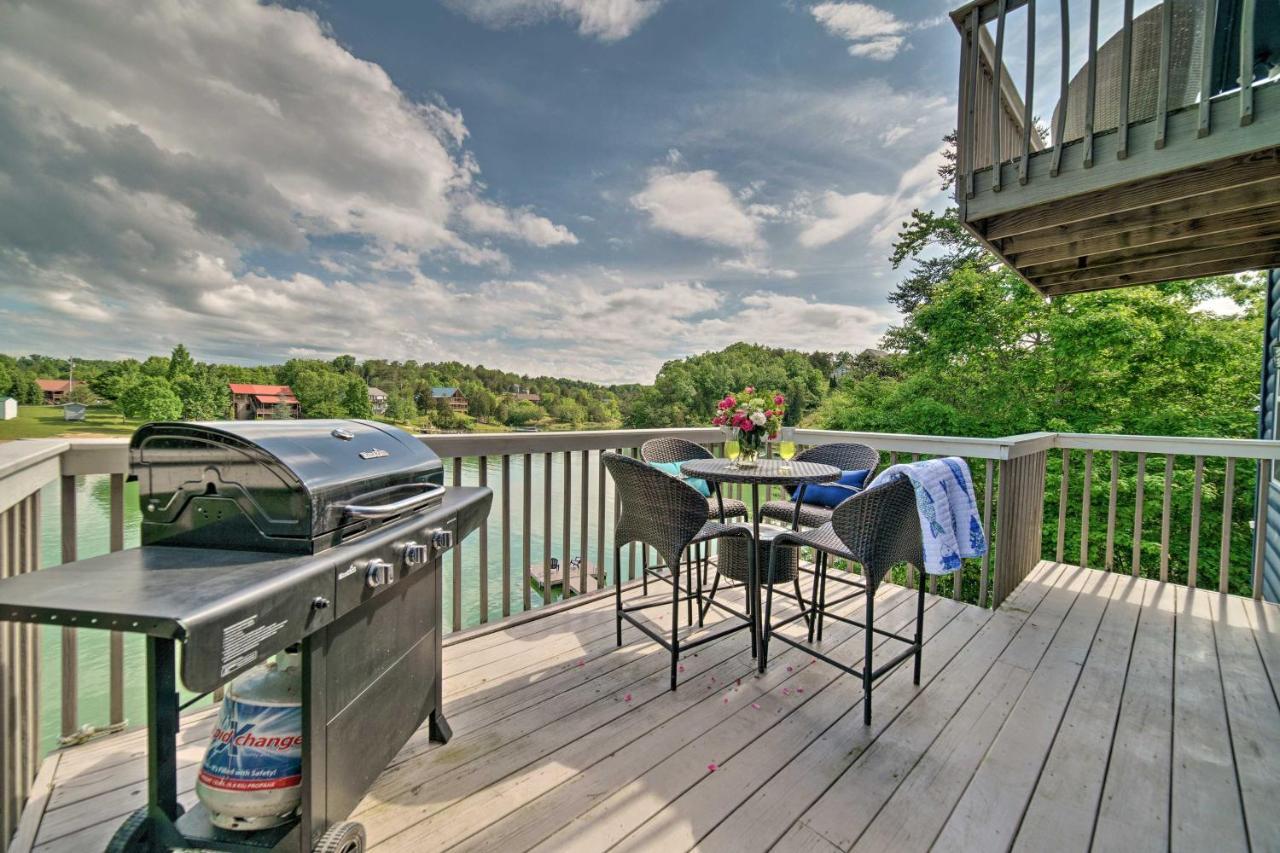 Sevierville Lake House With Deck And Foosball Table! ภายนอก รูปภาพ
