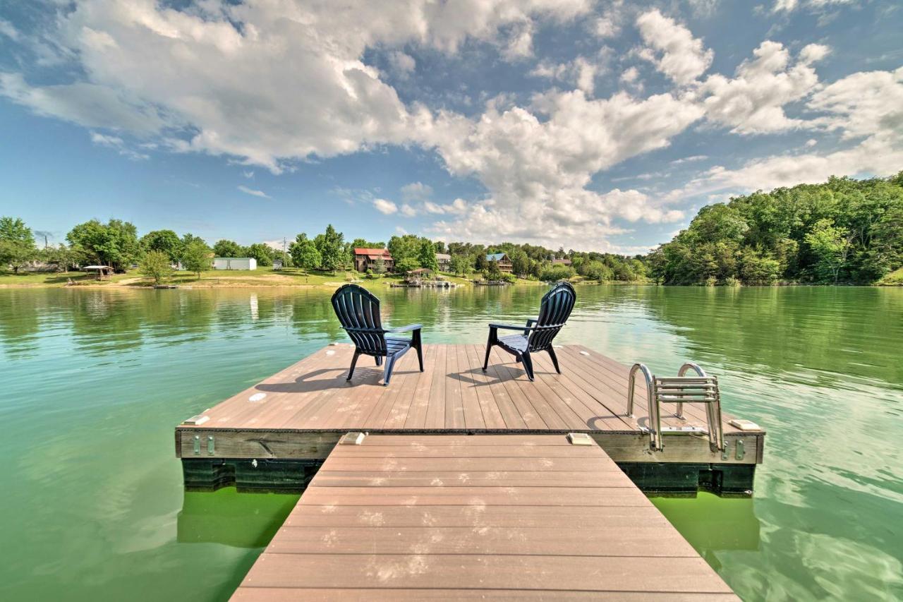 Sevierville Lake House With Deck And Foosball Table! ภายนอก รูปภาพ